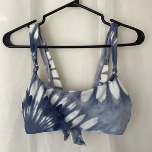 3/$25 Aerie blue white tie dye bikini top.